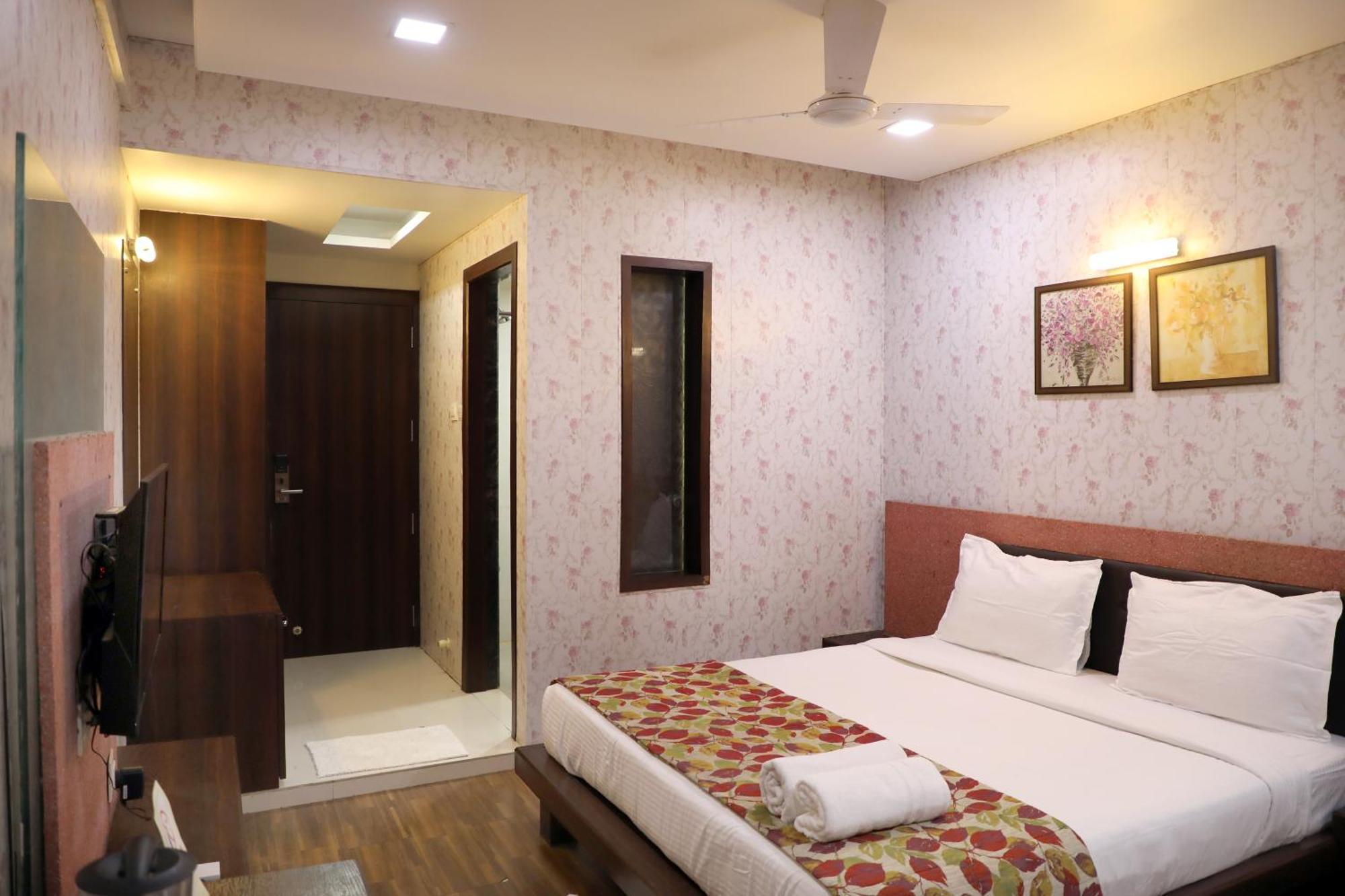Hotel Pearls Aurangabad  Eksteriør billede