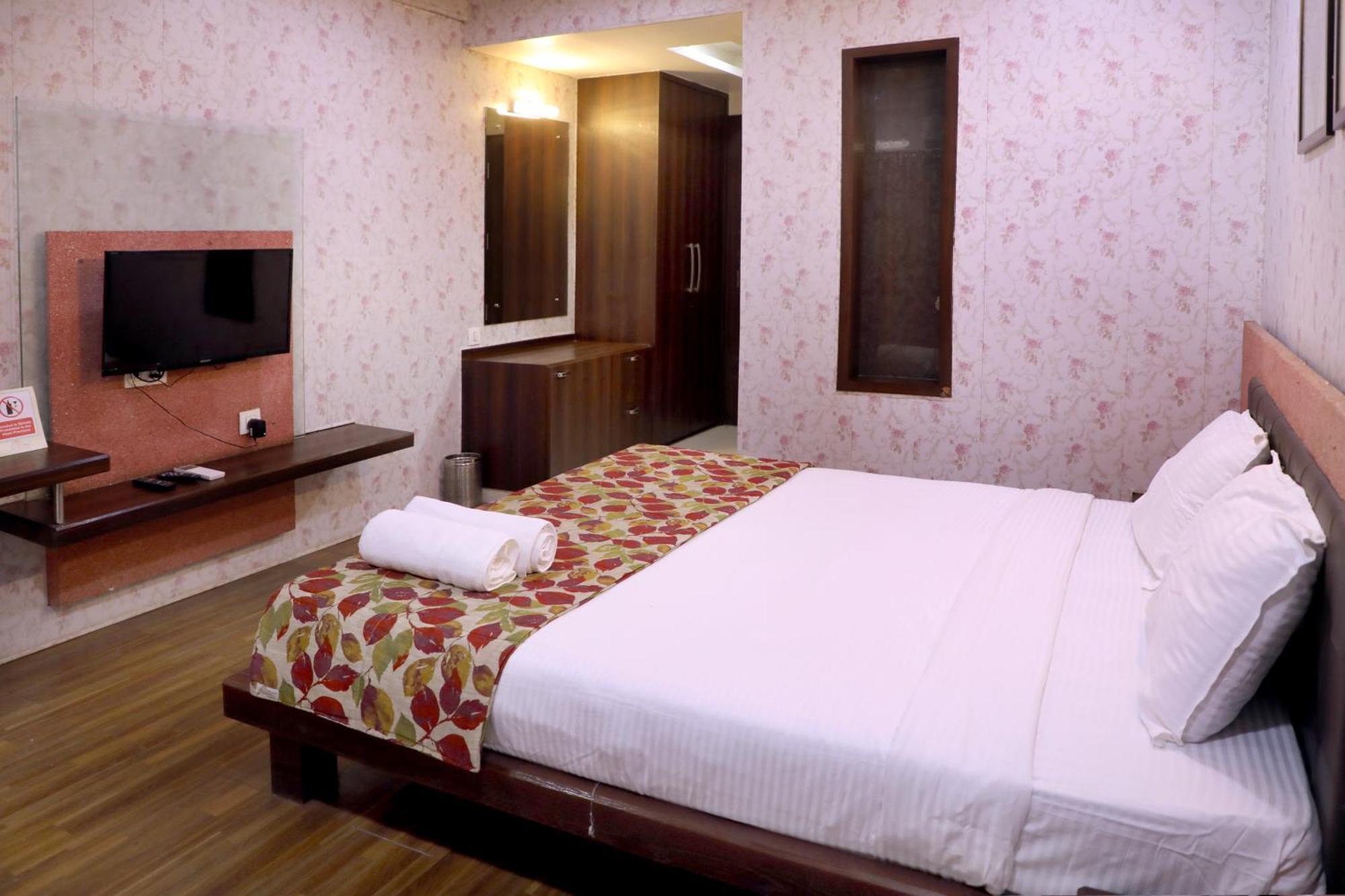 Hotel Pearls Aurangabad  Eksteriør billede