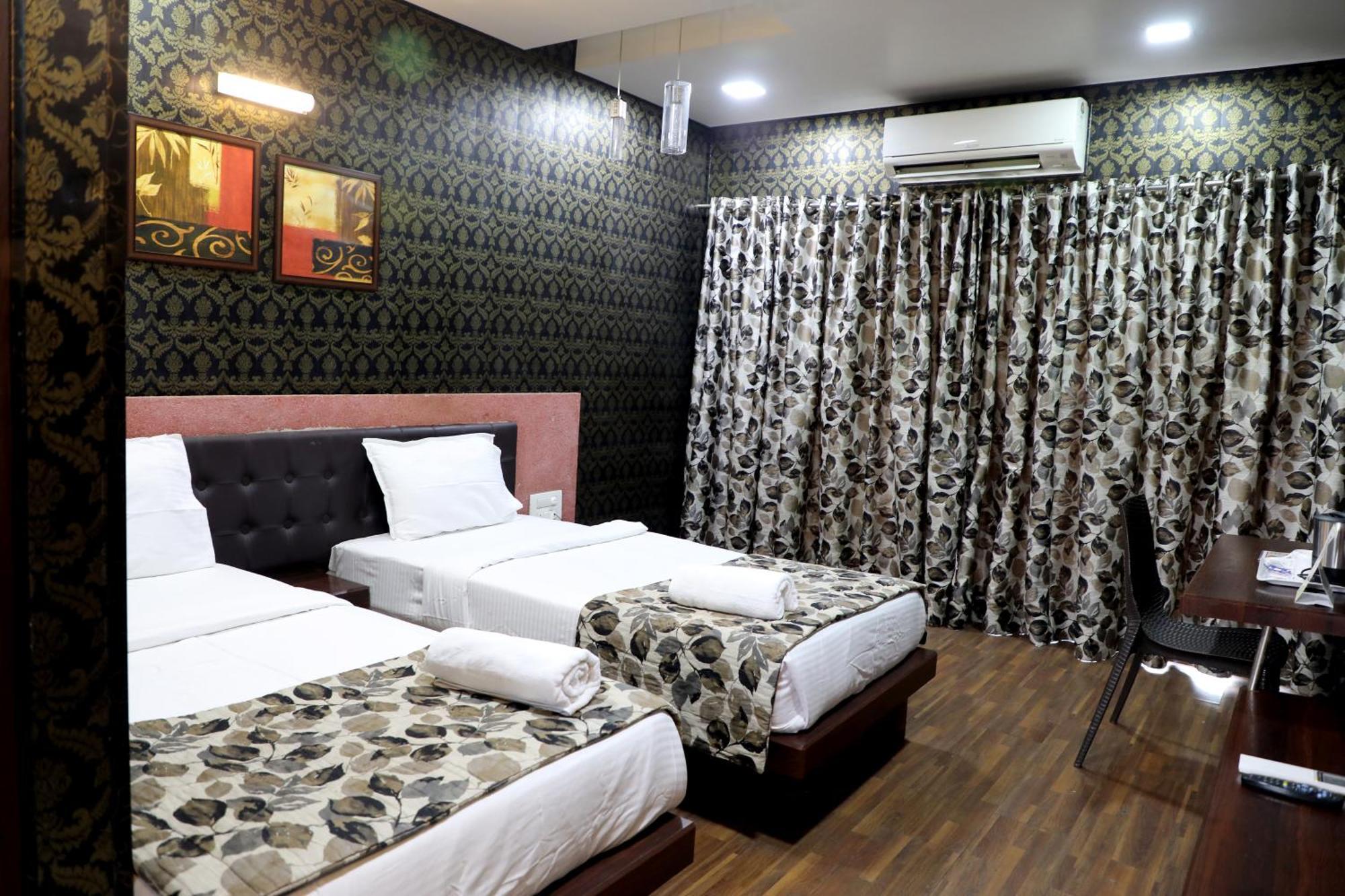 Hotel Pearls Aurangabad  Eksteriør billede