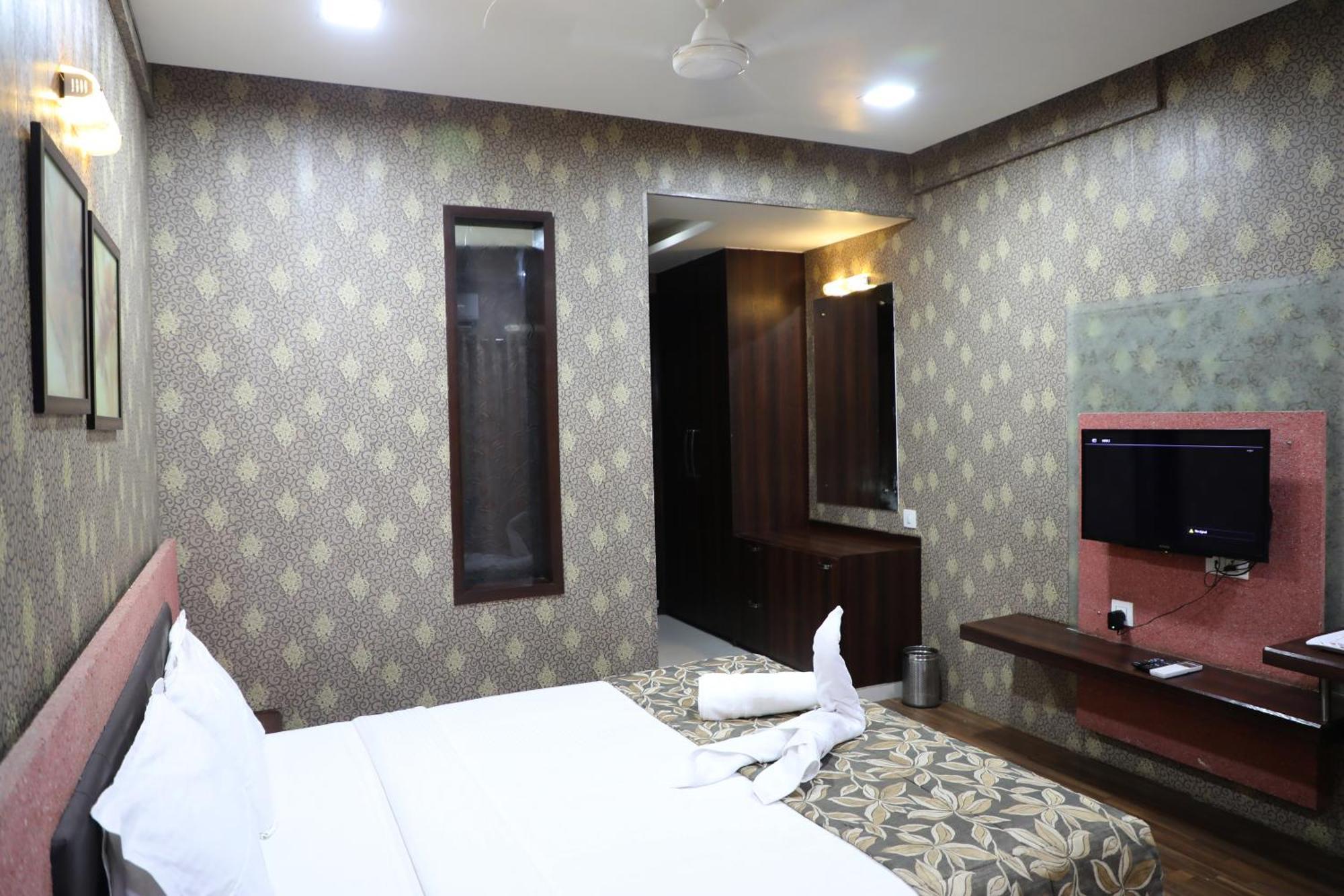 Hotel Pearls Aurangabad  Eksteriør billede