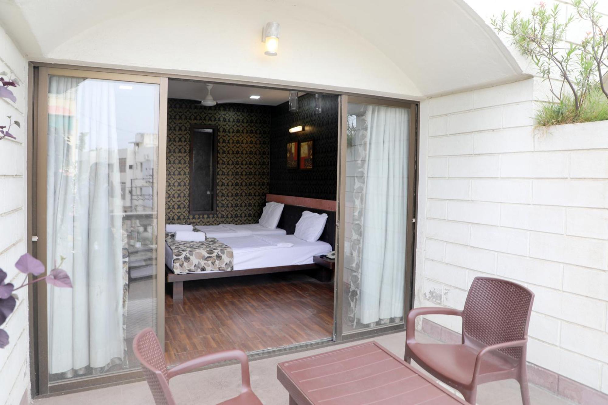 Hotel Pearls Aurangabad  Eksteriør billede