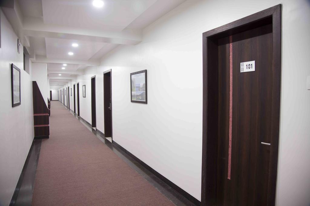 Hotel Pearls Aurangabad  Eksteriør billede