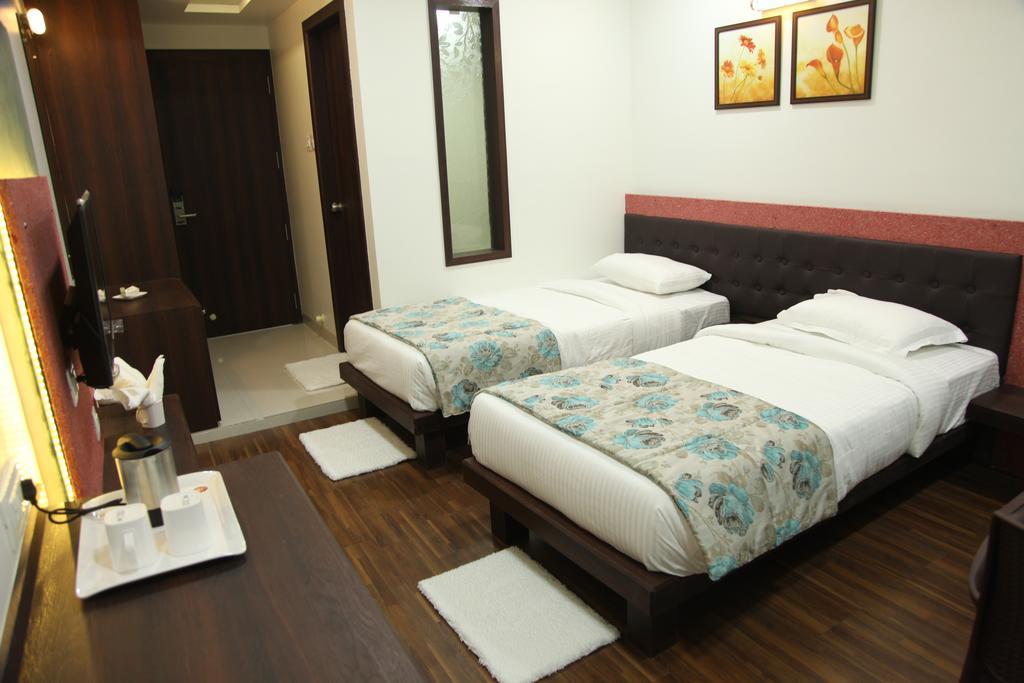 Hotel Pearls Aurangabad  Eksteriør billede
