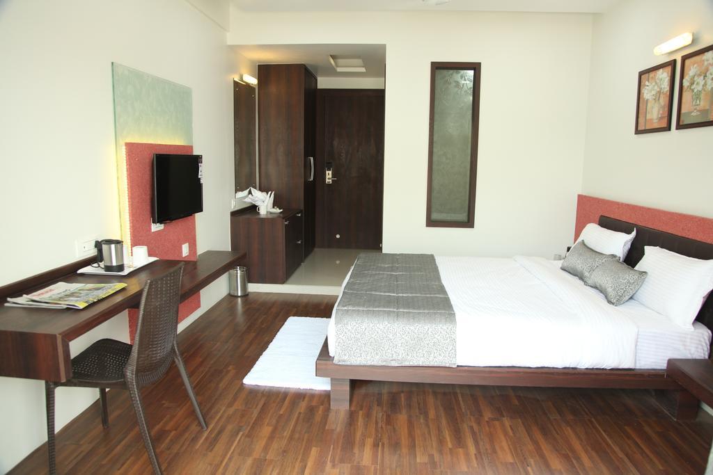 Hotel Pearls Aurangabad  Eksteriør billede