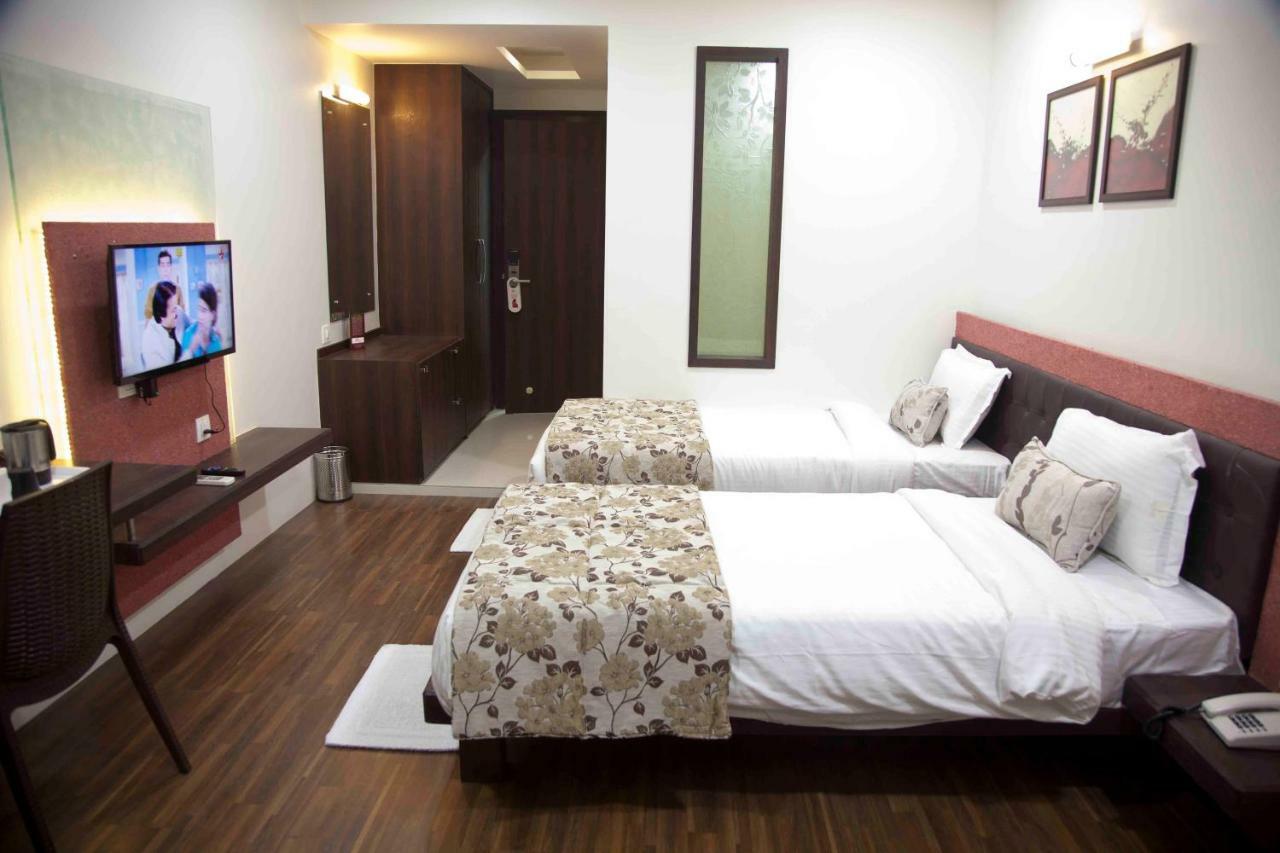 Hotel Pearls Aurangabad  Eksteriør billede